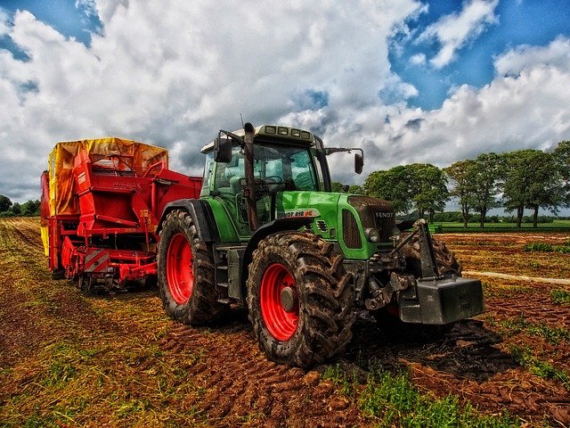 pieces tracteur agricole